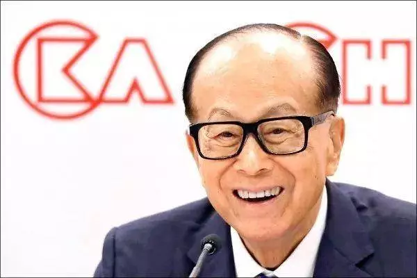 與新加坡的這一次交易,李嘉誠帳面損失了185億港幣!