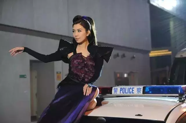 自認轉數慢!「星馬視後」預告《降魔的2.0》在馬國明面前曬水著