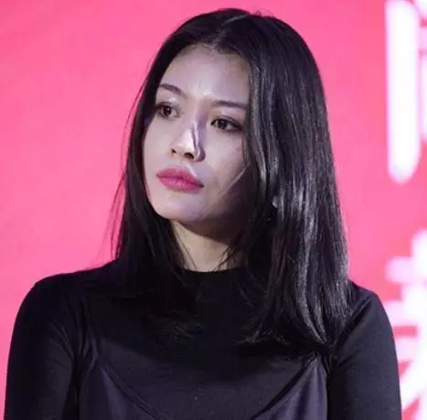 汪峰的四任妻子都長相大氣,章子怡不算是最好看的,眼光真的是好!