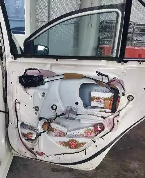 (就想從新山拼車去新加坡),卻被關卡人員盤查6小時!關進去差點出不來,再也不貪省錢了!