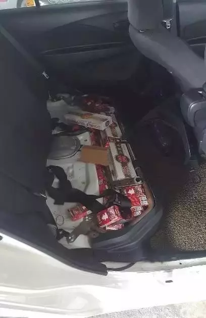 (就想從新山拼車去新加坡),卻被關卡人員盤查6小時!關進去差點出不來,再也不貪省錢了!