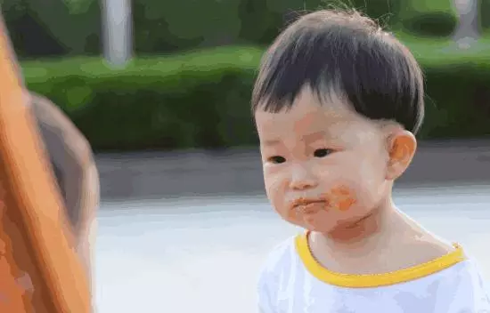 老婆說我工資低,就應該辭職在家裡帶孩子,我直接提出離婚