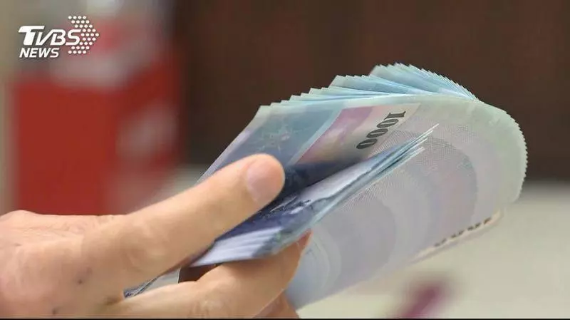 同公司待27年!她竟「被跳槽」3次 勞保退休金全沒了