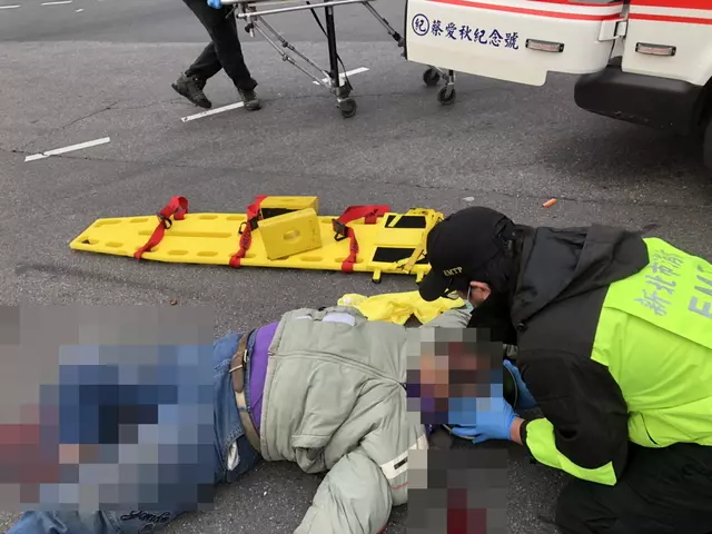 搶快未等綠燈左轉 騎士遭撞肢體變形死亡