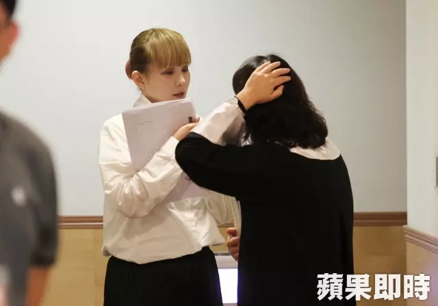 丁小芹認賣假包 浮腫現身驚爆是低收入戶