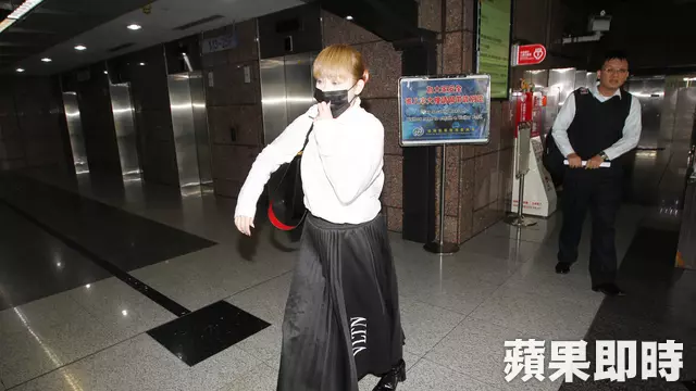 丁小芹認賣假包 浮腫現身驚爆是低收入戶