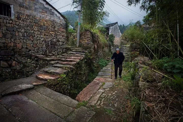 《父母恩重難報經》人間最苦的兩個人,是爹和娘!請一定善待他們!