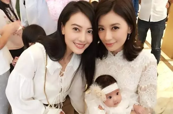 女人有沒有福氣,看臉就知道,臉大的女人,最好命!
