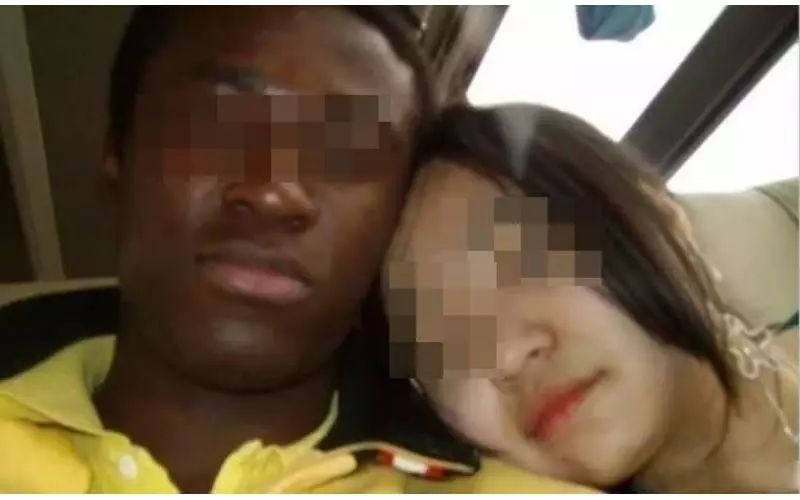 正妹老師追愛閃嫁非洲男「3年生8胎」背後藏「恐怖陰謀」淚訴:超後悔!