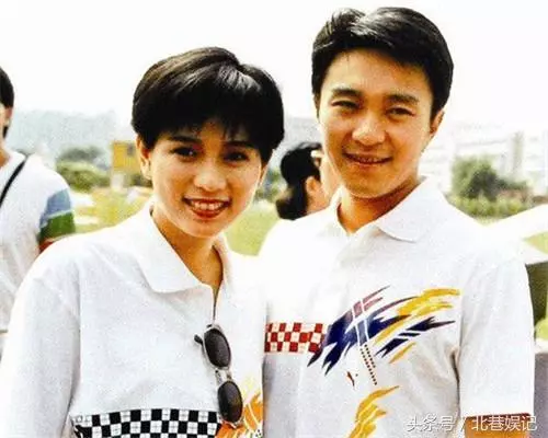 又一位明星去世!享年46歲!21歲出道,憑一角爆紅港臺,卻因意外導致右耳失聰,遭遇...去世!