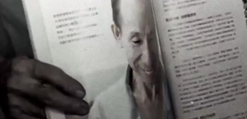 70歲阿伯拾荒35年「捐400萬善款」,被罵「像狗一樣翻垃圾」,結果被富比士評為年度「行善英雄」!