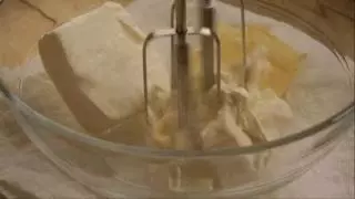 韓國又一家賣草莓蛋糕的火了!火爆ins的草莓盒子蛋糕,到底多少吃?