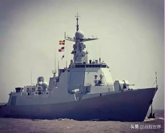 絕對超前的萬噸巨艦!將在海軍節首次亮相!