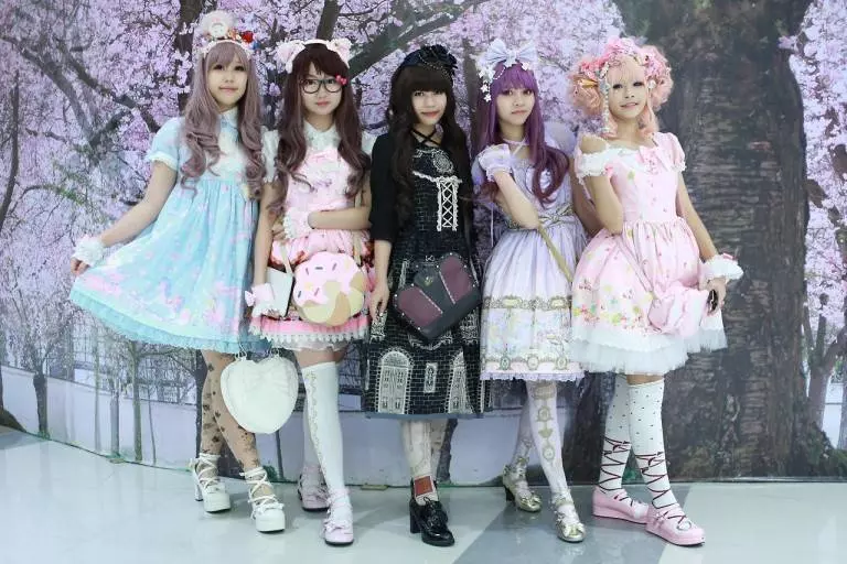 你一定經歷過!大馬以前的「啦啦仔/妹」都有過的8種Fashion!現在看回去真的是尷尬到爆!