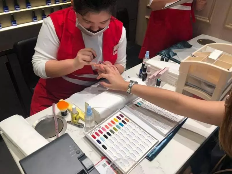 去吃海底撈前一定要知道的12個用餐小貼士!這個時候去就不用排長龍了!