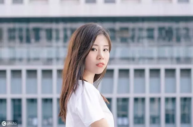 「兒媳,你月薪兩萬,為什麼寧願贍養一個後媽,也不願幫我養老」