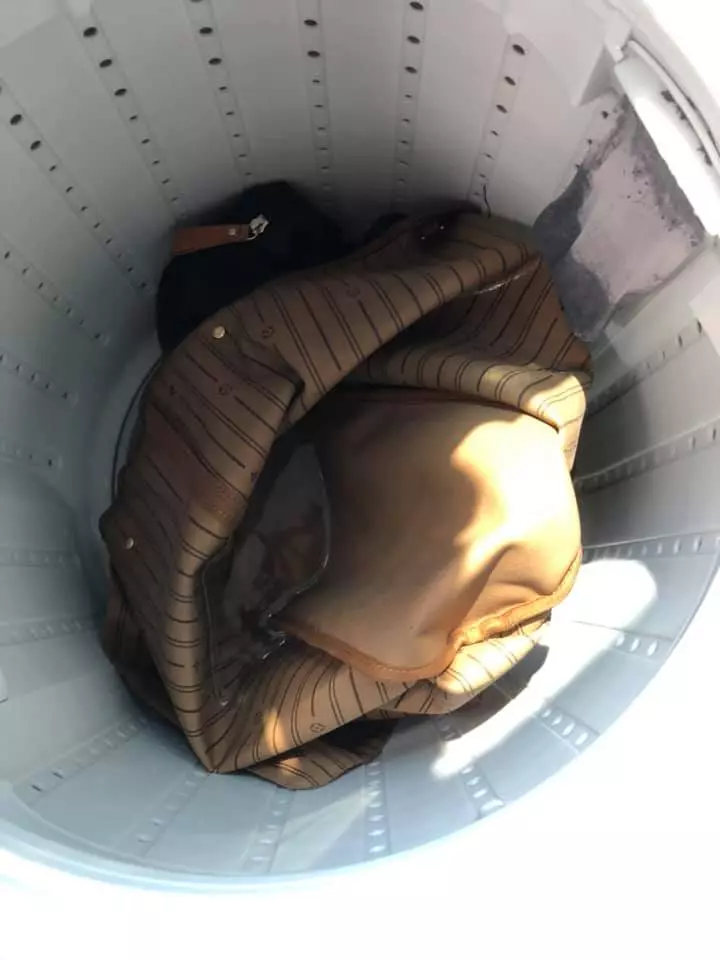嫌送洗3500太貴!她把「5萬LV包丟洗衣機洗」眾人看傻 曝光「洗完成果」網驚呼:心臟太大顆 -