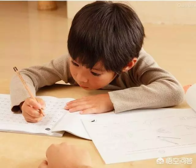 孩子很聰明但注意力不集中,如何鍛煉孩子的專注力?