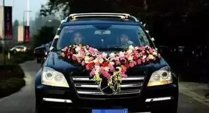 開車時遇到喜事、喪事,一定不要忘了做這些事,提醒你身邊開車的人