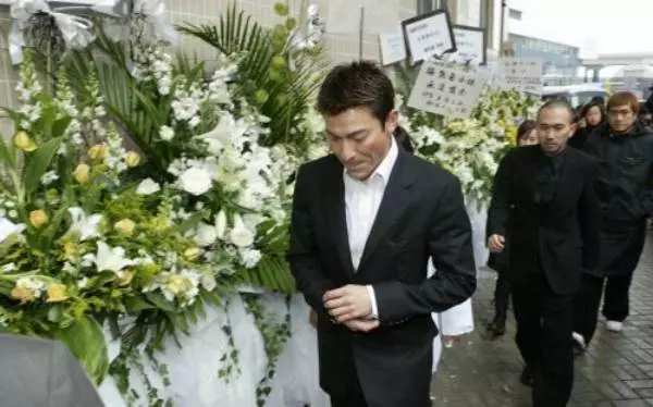 開車時遇到喜事、喪事,一定不要忘了做這些事,提醒你身邊開車的人