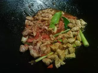 【給他紅】新山著名馬來黑店!! 三個小菜貴到嚇人 還怒罵華裔客人這番話
