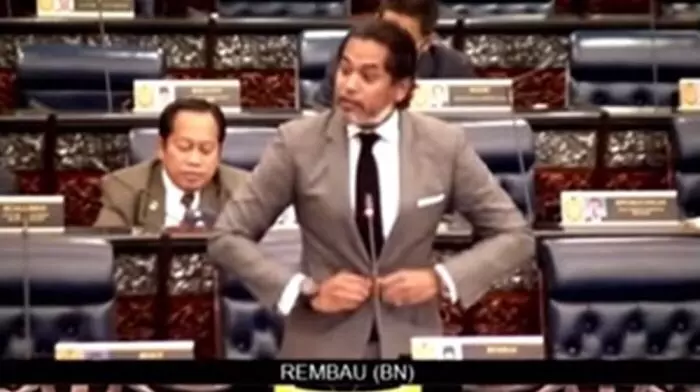 倪可敏沾污國會?!凱里慘遭網民神回炮轟!句句屬實