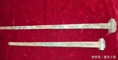 為什麼封棺的時候只要4根釘子就夠了,卻一定要買五根?
