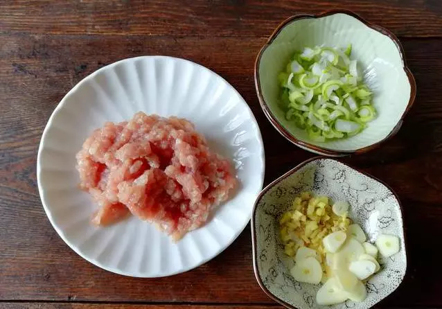 做家常豆腐時,豆腐塊容易碎,比平時多做這一步,完整美觀,色香味俱全!