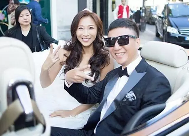 長得丑卻娶了漂亮老婆的男星,前3令人羨慕,後2已離婚