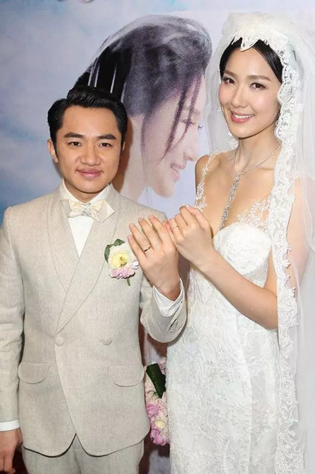 長得丑卻娶了漂亮老婆的男星,前3令人羨慕,後2已離婚