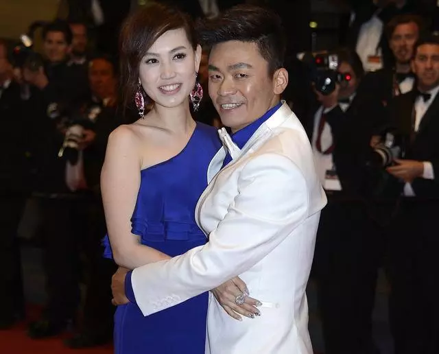 長得丑卻娶了漂亮老婆的男星,前3令人羨慕,後2已離婚