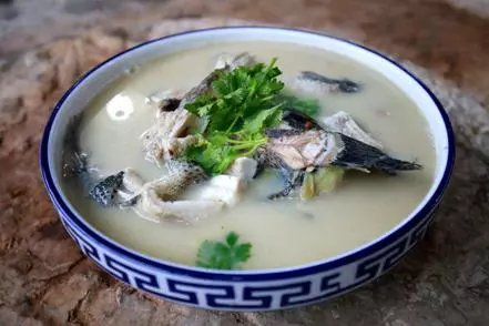 大眼袋悄悄爬上臉?多喝這1湯,消除浮腫,眼袋不足為懼!