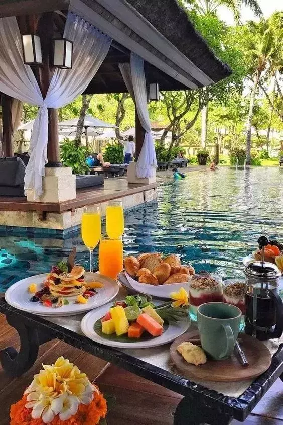 這種才叫酒店,你住的只能叫旅館