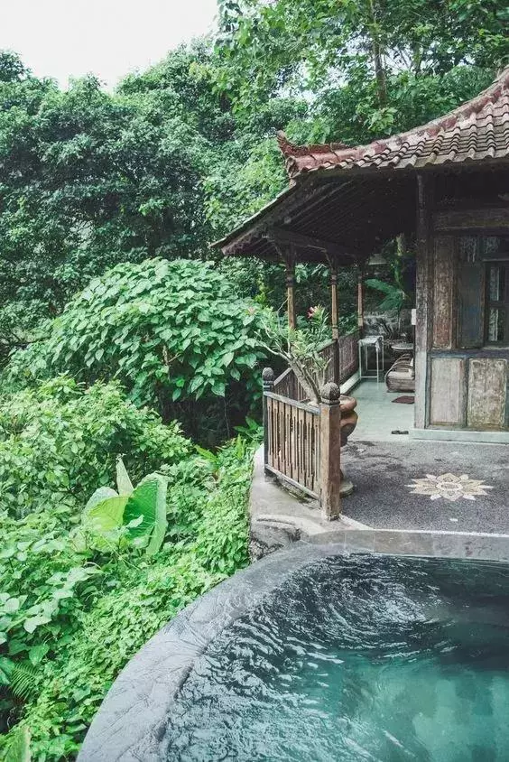 這種才叫酒店,你住的只能叫旅館