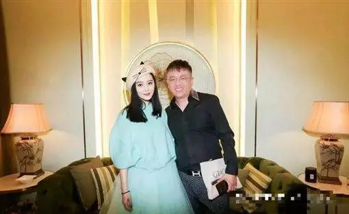 等好久了!范冰冰疑孕照瘋傳 ,4月嫁李晨