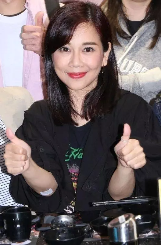 結婚8年仍無所出被指不育?TVB花旦:這樣說我很尷尬