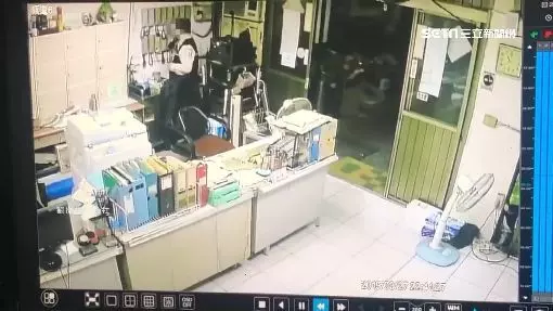 深夜電梯現詭聲 竟是保全搞鬼嚇住戶