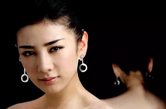 娛樂圈不知羞恥的11大女星,私生活太亂,她也包括裡面