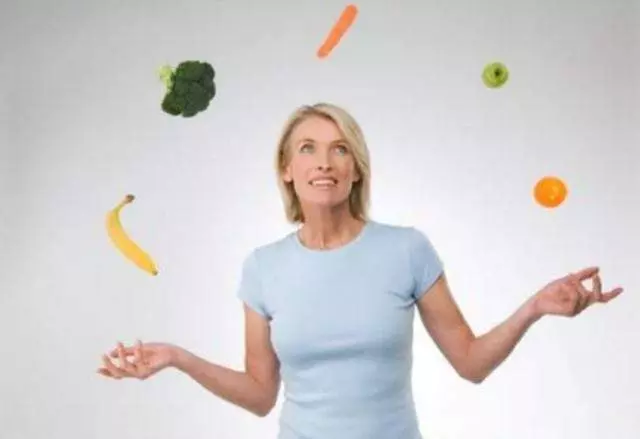 減肥時,可以只吃蔬菜水果不吃主食嗎?哪些人可以不吃晚飯減肥?