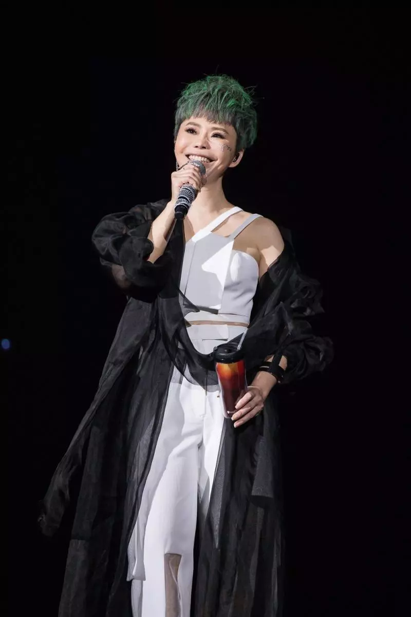 對澎湖情有獨鍾!詹雅雯「豪砸2000萬」蓋南洋風別墅 走進陽台「享受360度海景」不輸峇里島