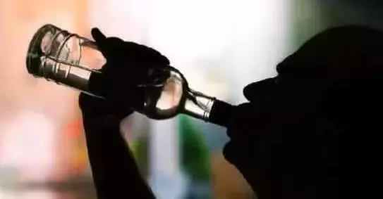 前夫為我購物消費欠債太多,自願和我離婚,如今後悔的卻是我!