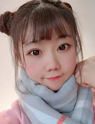21歲大眼萌妹「天使臉孔+萌噠噠身材」超不科學,往下看妙懂了...嬌羞喊:我保護你