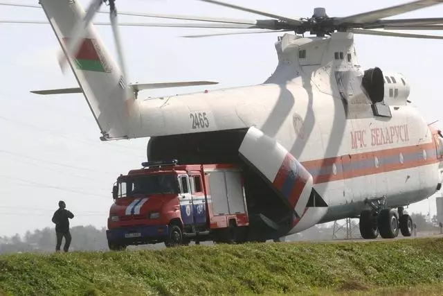 中國曝光重型直升機性能可比美國最新款,一次帶兩輛裝甲車上高原