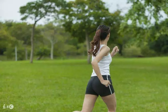 女到中年:不睡三覺,不吃三飯,不做三愛!說的什麼意思
