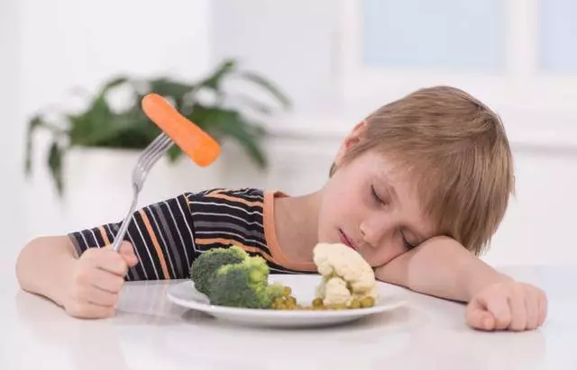 怎樣能讓孩子每晚主動入睡,擁有好睡眠,這位媽媽的做法值得效仿