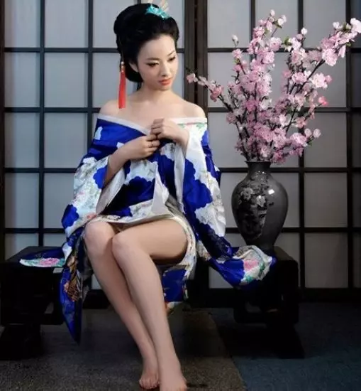 其實古代的女人都不穿內褲!沒想到竟是為了方便做「這件事」!