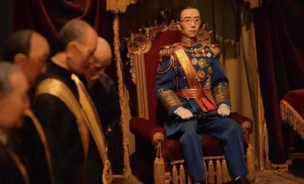 他才是中國真正富二代,不僅哥哥是皇帝,光緒是他伯父,奶奶還是慈禧!還活到2015年!