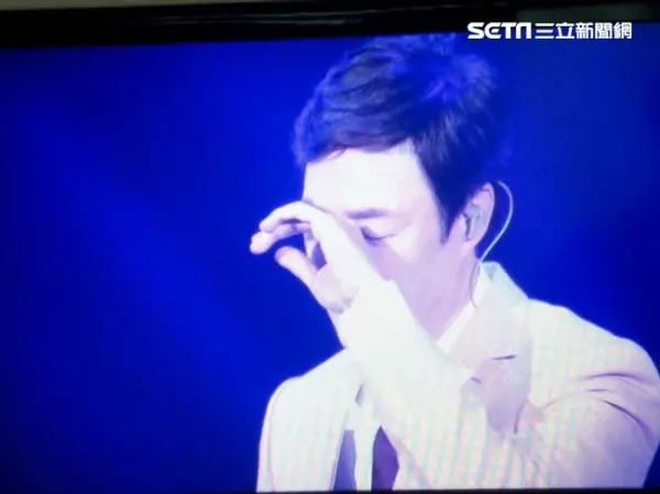 費玉清退休想養雞!一首《晚安曲》淚別舞台,坦言不聽父親當年「讓他休息」的勸告,如今後悔不已。