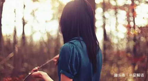 丈夫拿三十萬給公婆買房養老,妻子樂呵答應,提出一條件,他蒙了