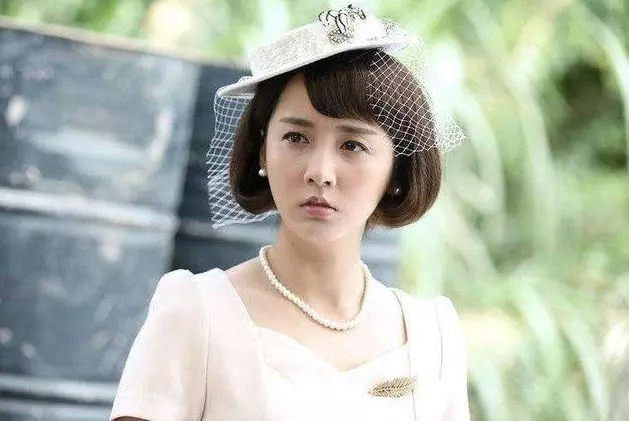 她是唐嫣閨蜜,拒絕潛規則出道十幾年零緋聞,今嫁東華上仙超幸福